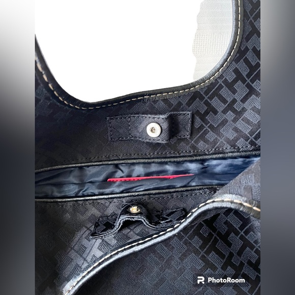 Tommy Hilfiger  Women’s Handbag - Picture 3 of 10